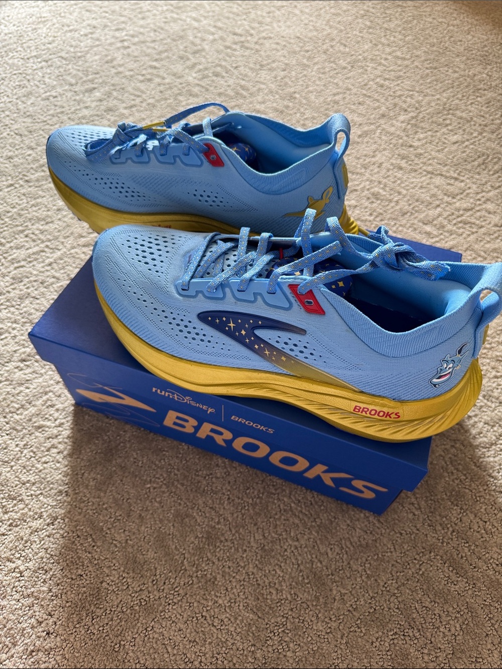 Brooks Run Disney Glycerin 23 Genie NIB